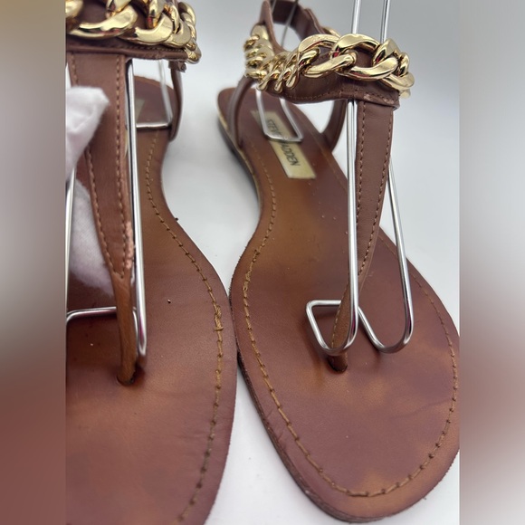 Women's Steve Madden Caramel Thong Sandals Gold Chain Accent Size 7 Pull On - Picture 4 of 10